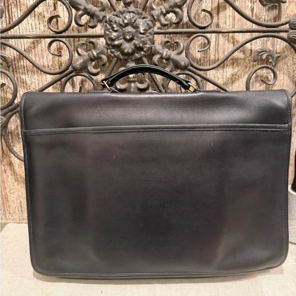 HP🌺RaRE COACH VINTAGE Classic Black Leather Briefcase